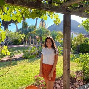 Meet your Posher, Camille